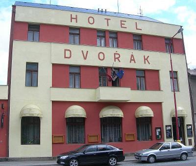 Hotel Dvorak Chrast エクステリア 写真